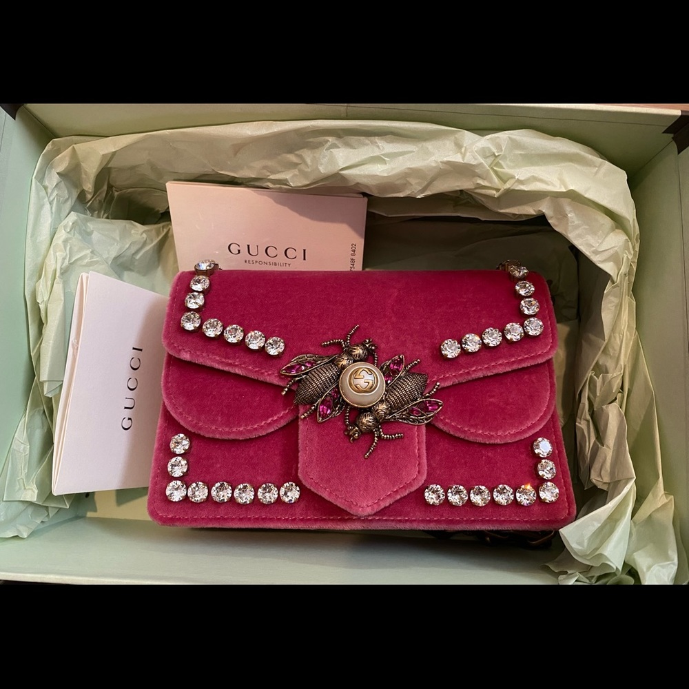 NWT Authentic Gucci Broadway Bee Velvet Mini Handbag Clutch Fuchsia